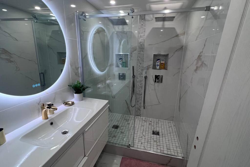 Nice Apartment With Amazing View Of Paris + Parking Εξωτερικό φωτογραφία