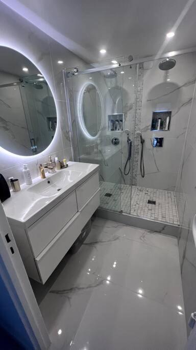 Nice Apartment With Amazing View Of Paris + Parking Εξωτερικό φωτογραφία