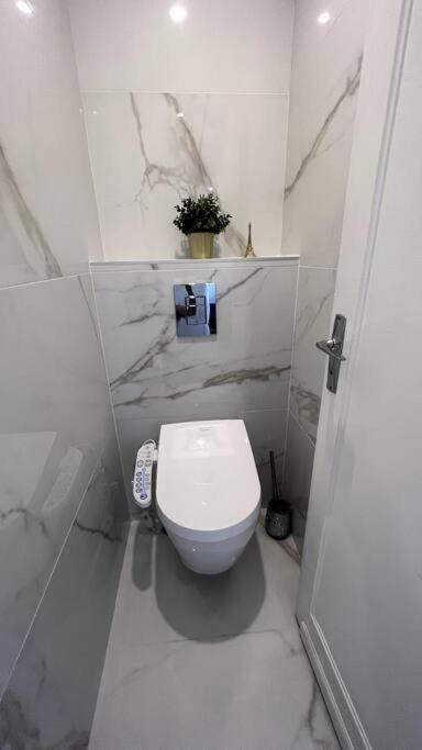 Nice Apartment With Amazing View Of Paris + Parking Εξωτερικό φωτογραφία