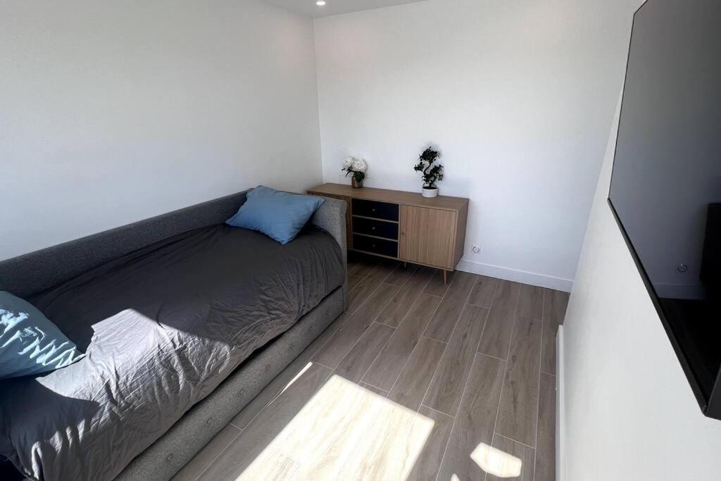 Nice Apartment With Amazing View Of Paris + Parking Εξωτερικό φωτογραφία